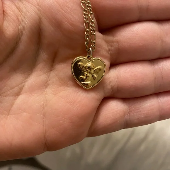 Heart Pendant Necklace - Picture 2 of 2